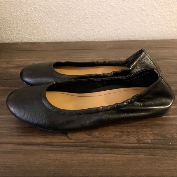 Vionic Alexa Black Leather Slip On Elastic Topline Ballet Flats - Picture 5 of 12